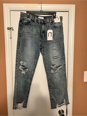 NWT Nature Denim Los Angeles Distressed Straight Mom Jeans Size 13/30